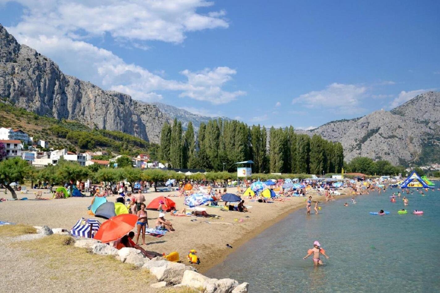 Apartments Zdravko - 150 M From Sandy Beach Duće エクステリア 写真