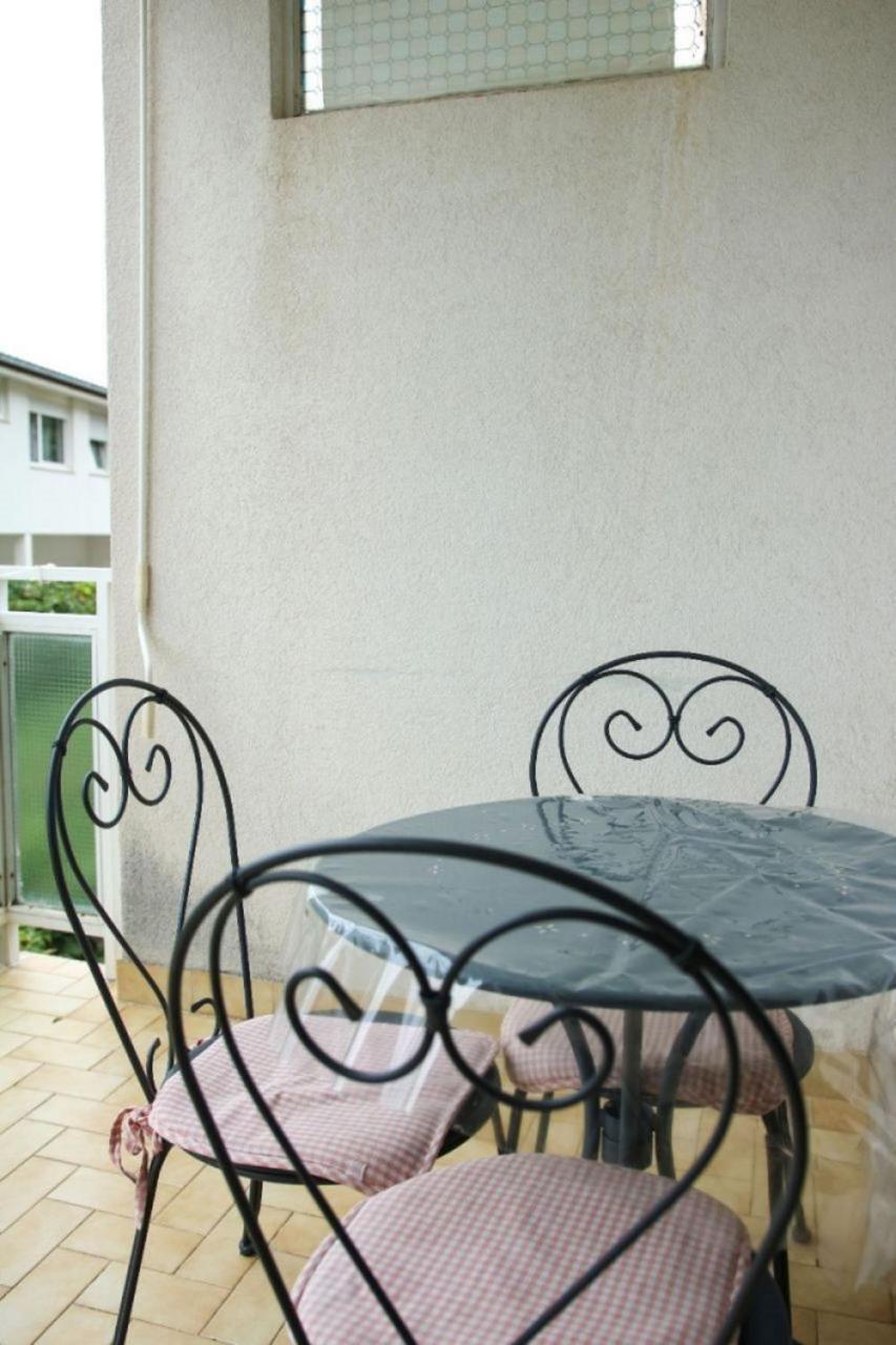 Apartments Zdravko - 150 M From Sandy Beach Duće エクステリア 写真